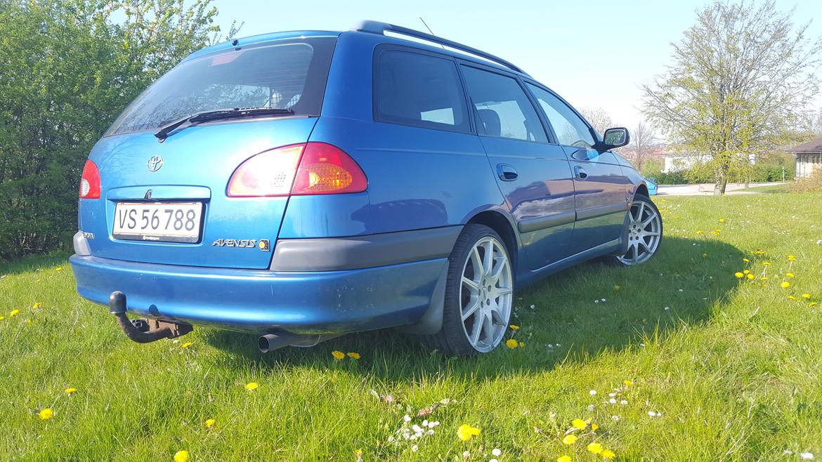 Toyota Avensis  billede 2