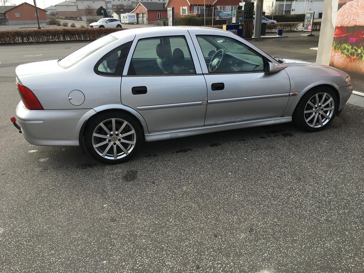Opel Vectra B [Solgt] billede 8