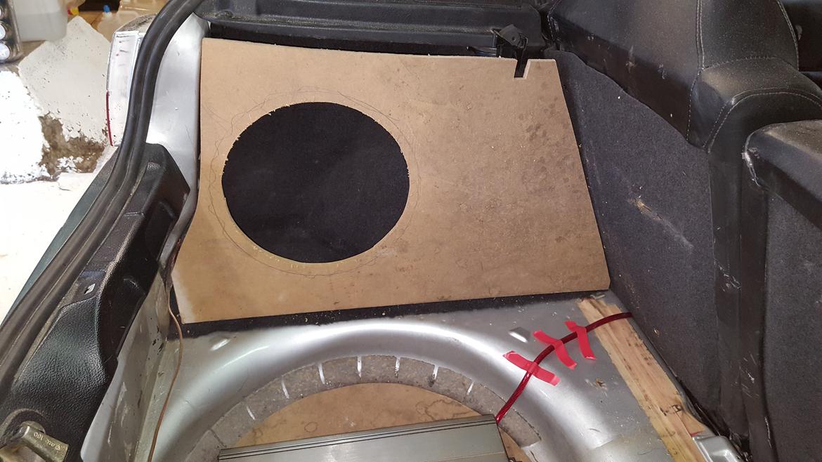 VW Corrado  - projekt sub indbygning og klik gulv  billede 8