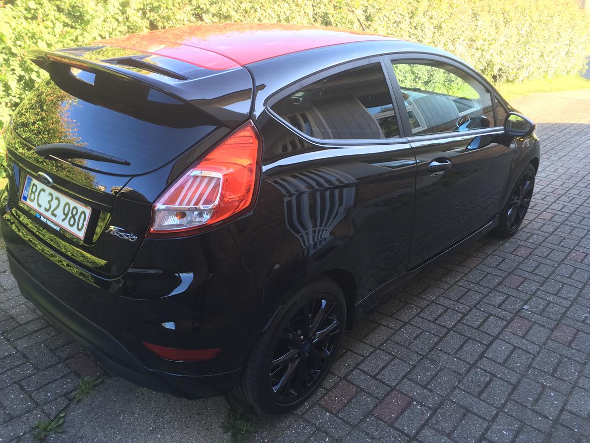 Ford Fiesta Black Edition billede 7