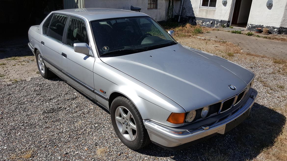 BMW E32 750il Limousine v12 *TIDL BIL* billede 3