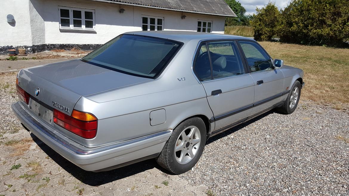 BMW E32 750il Limousine v12 *TIDL BIL* billede 7
