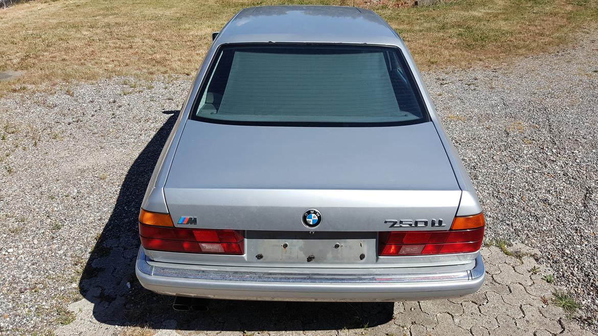 BMW E32 750il Limousine v12 *TIDL BIL* billede 9