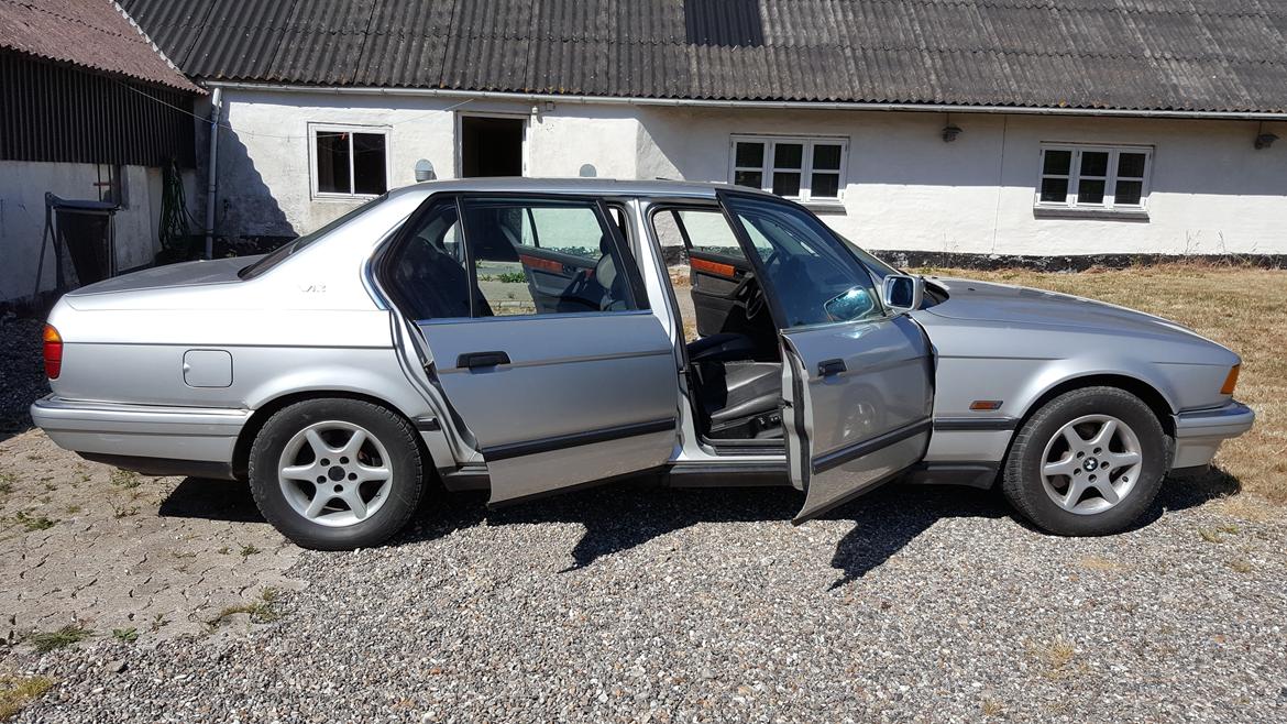 BMW E32 750il Limousine v12 *TIDL BIL* billede 14
