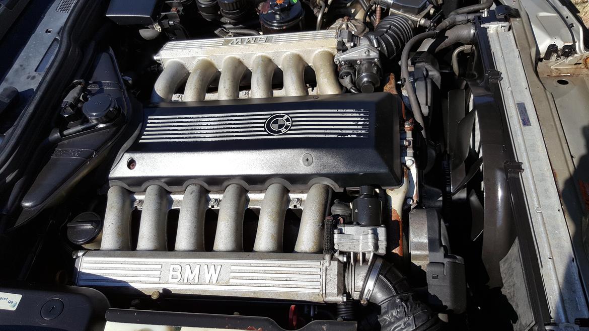 BMW E32 750il Limousine v12 *TIDL BIL* billede 29