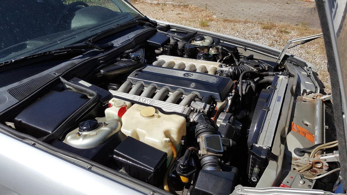 BMW E32 750il Limousine v12 *TIDL BIL* billede 31