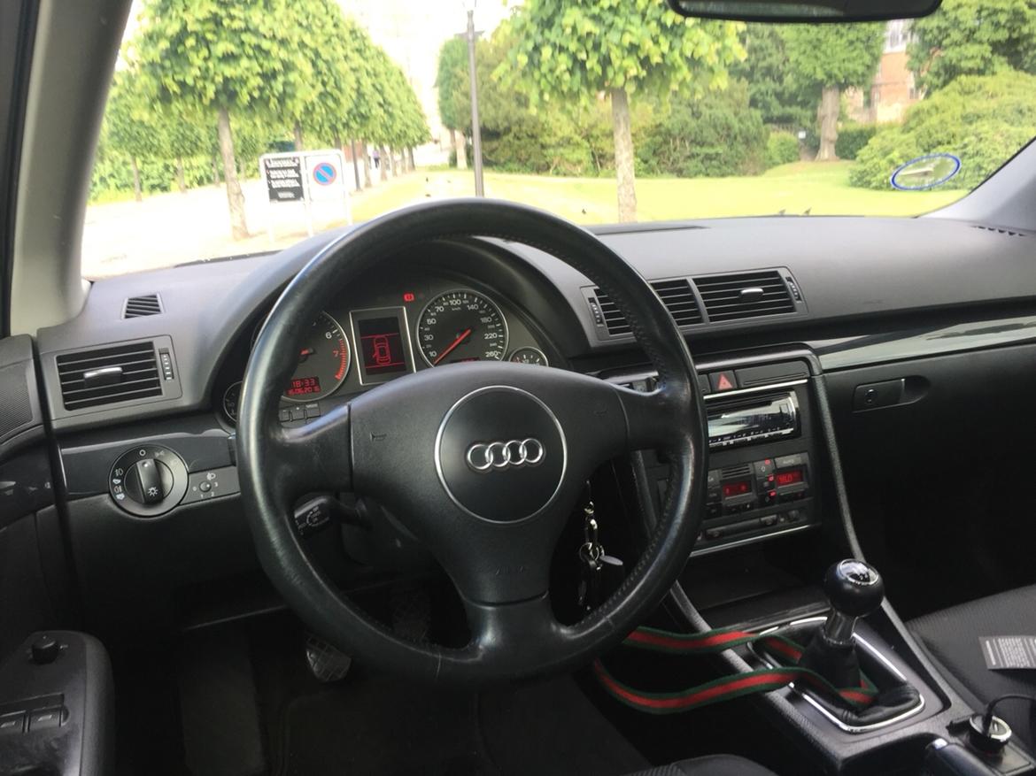 Audi A4 S-Line turbo billede 10