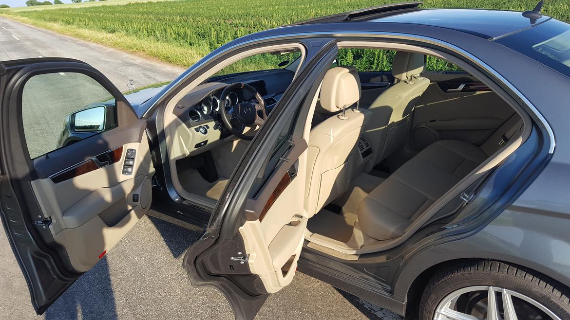 Mercedes Benz C200 Elegance billede 8