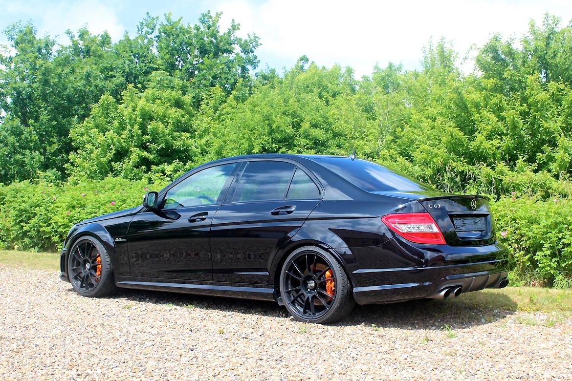 Mercedes Benz C63 AMG billede 3