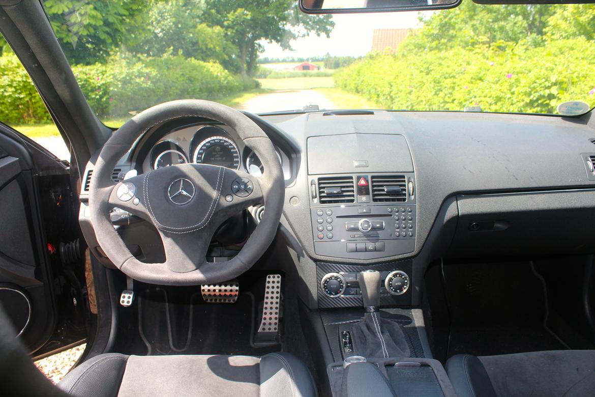 Mercedes Benz C63 AMG billede 4