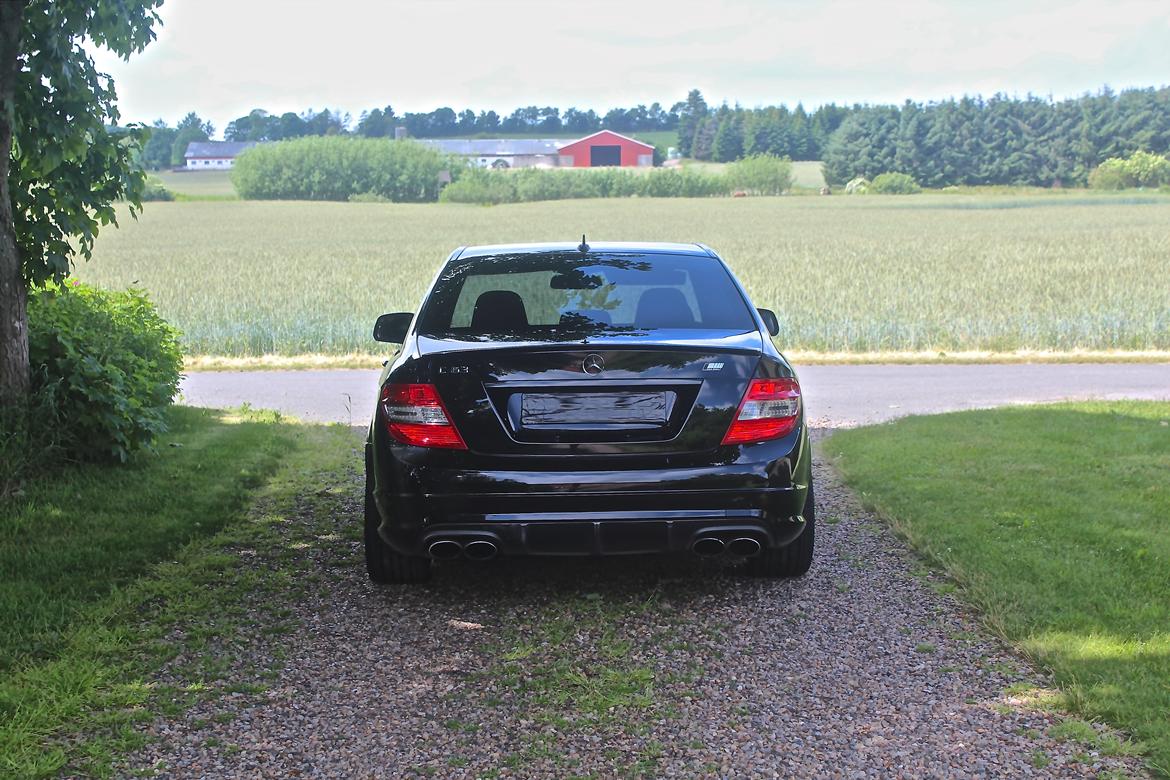 Mercedes Benz C63 AMG billede 5