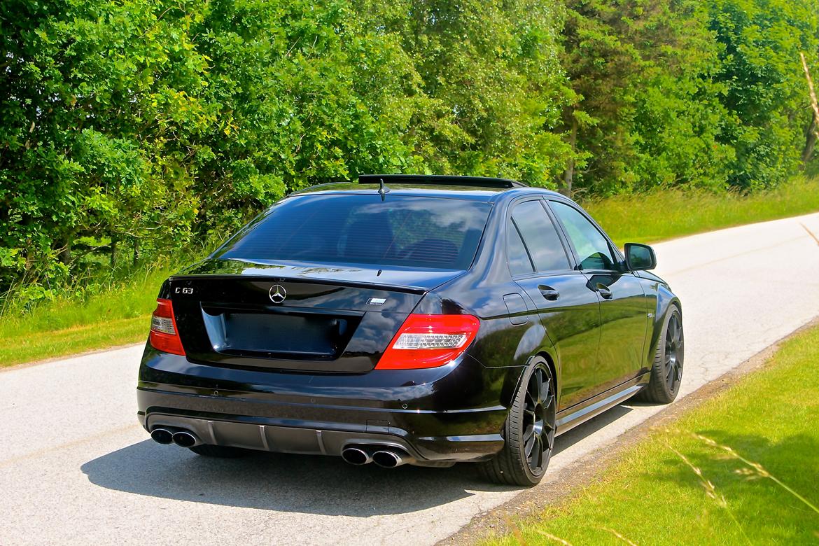 Mercedes Benz C63 AMG billede 7