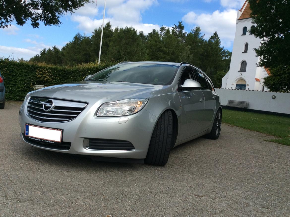 Opel Insignia Sports Tour billede 1