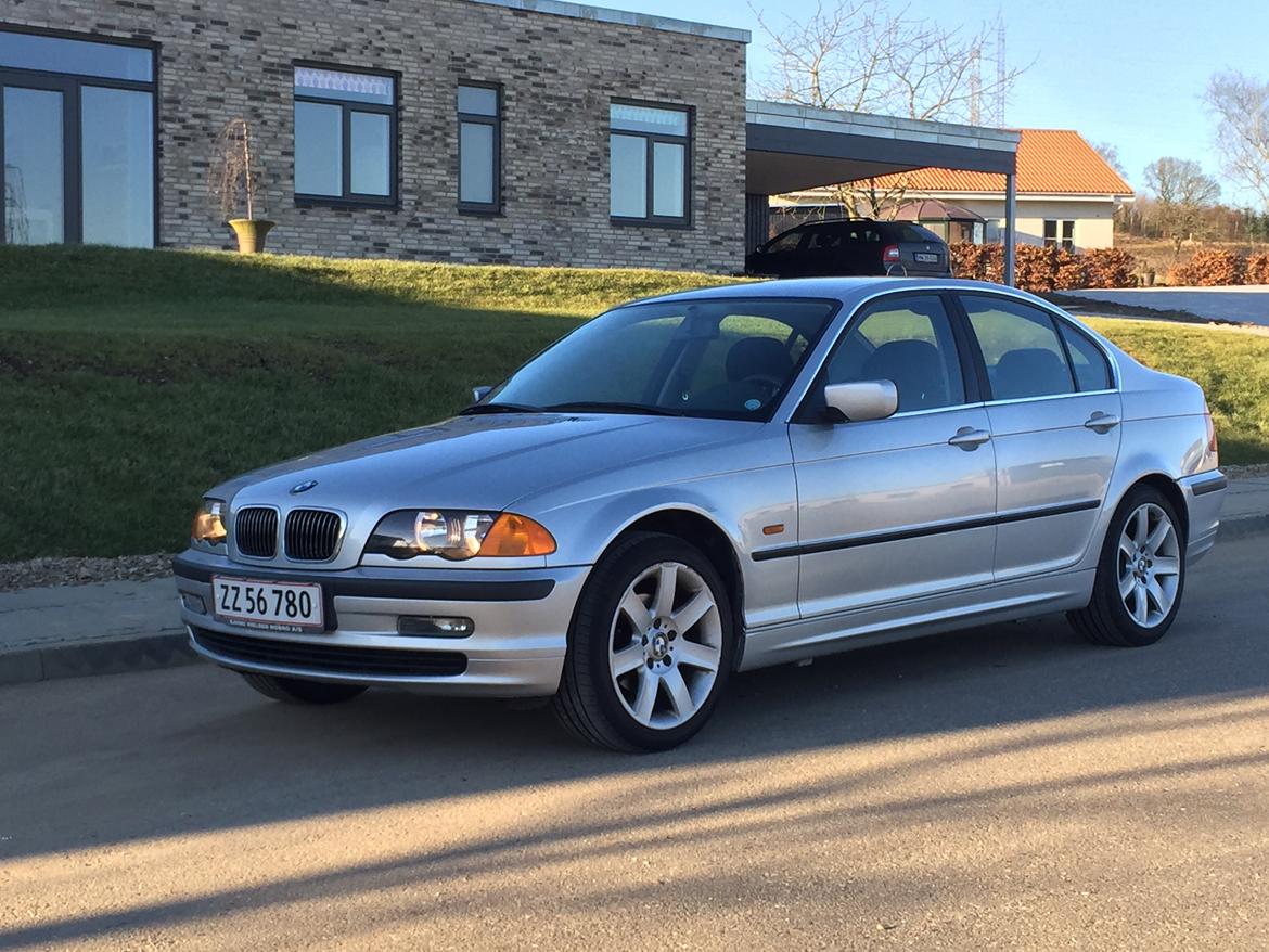 BMW E46 323i - Sådan så den ud da jeg købte den. billede 8