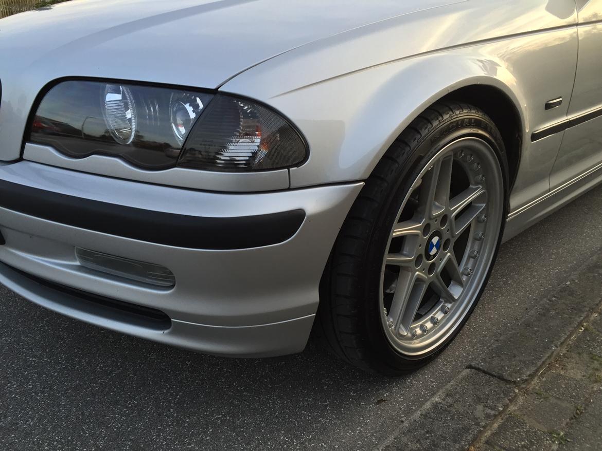 BMW E46 323i billede 4