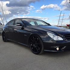 Mercedes Benz AMG 63     (Solgt)