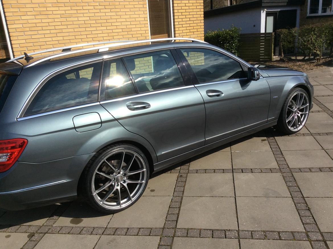 Mercedes Benz C220 - Så kom der sommer-sutter på (i april men fik først uploaded billeder nu) billede 1