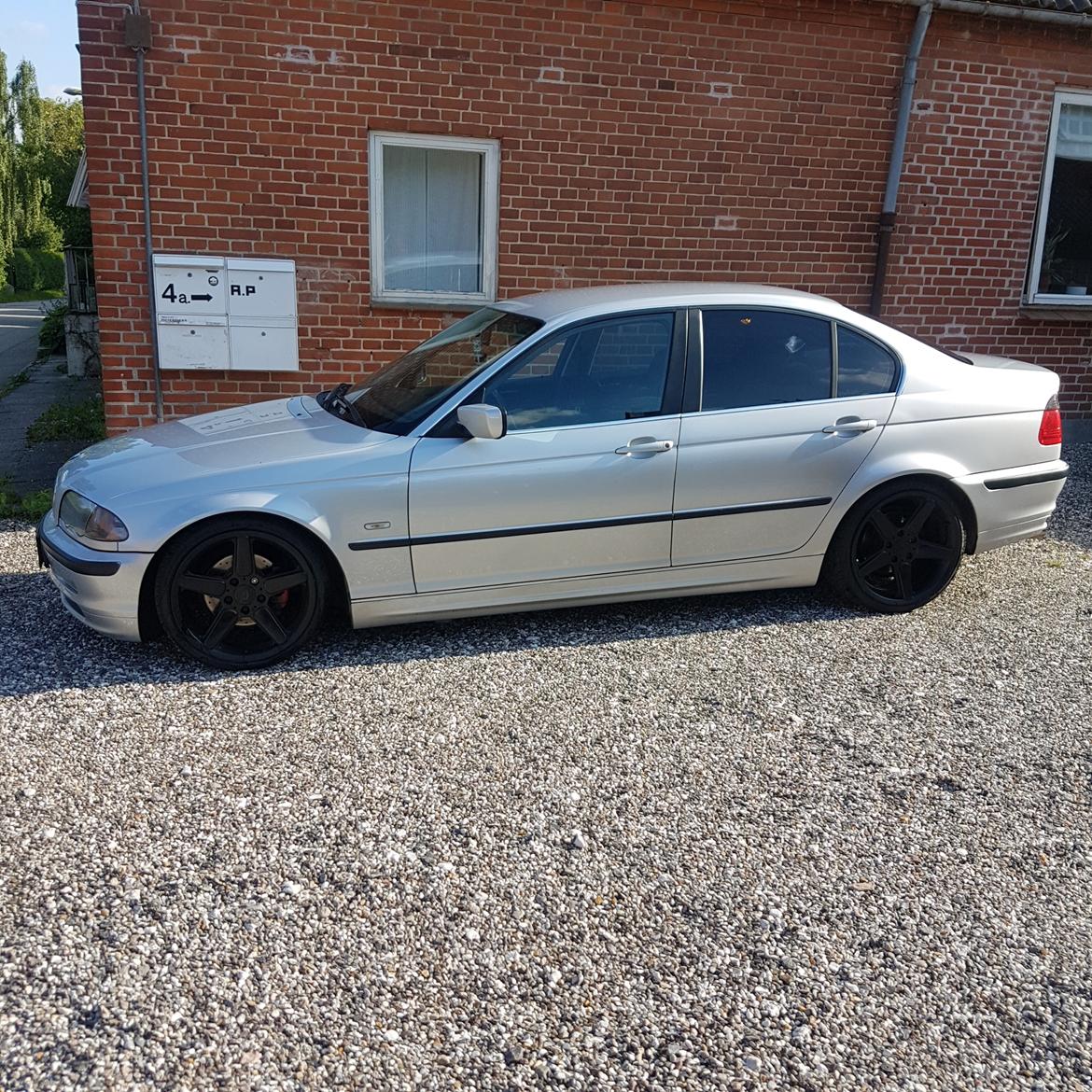 BMW e46 320i - Solgt  billede 3