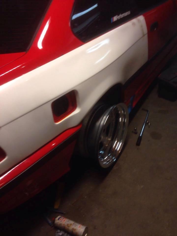 BMW e36 Coupe - Prøve montering af fælge og skærme. billede 18