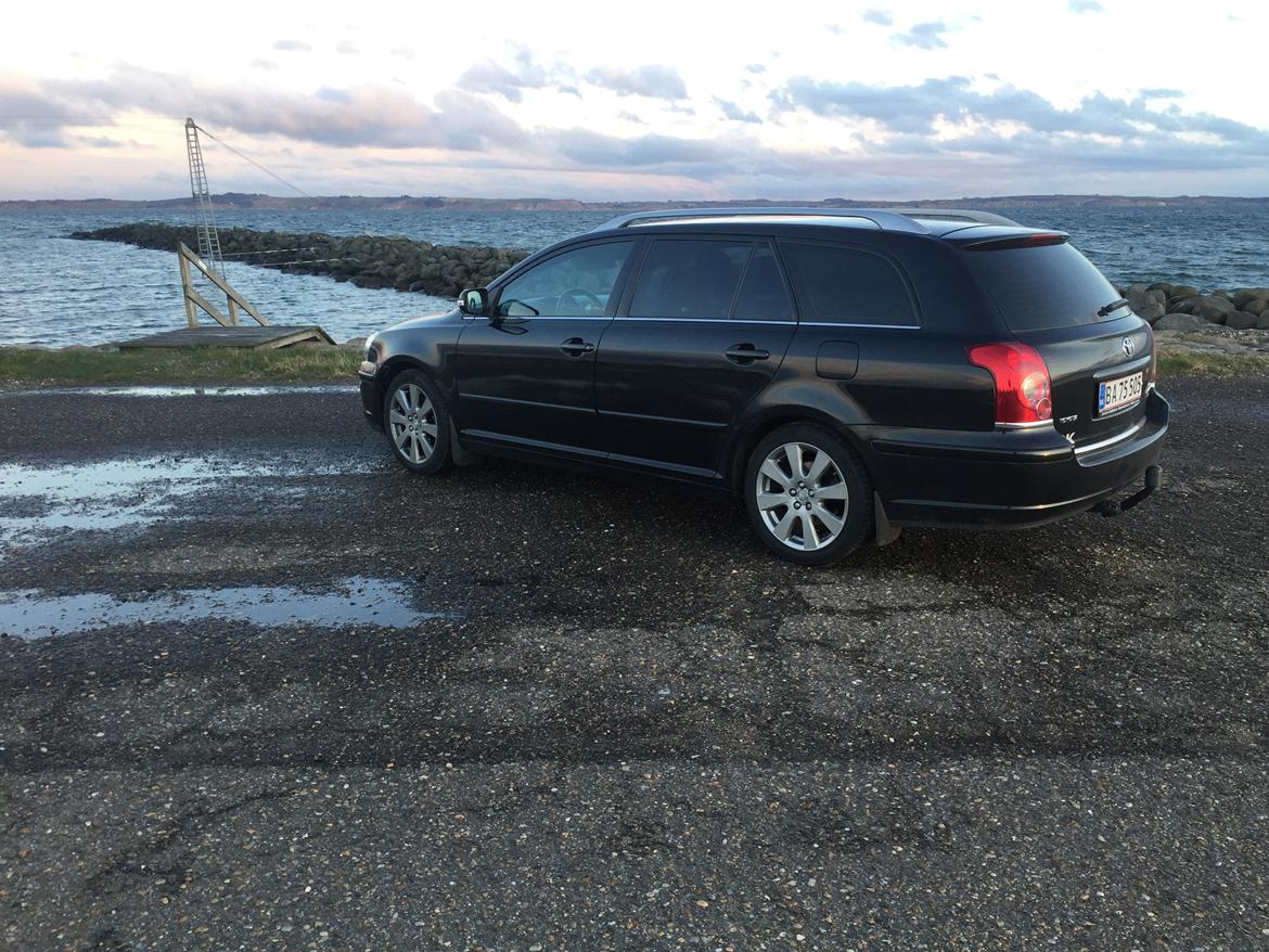 Toyota Avensis T25 facelift billede 3