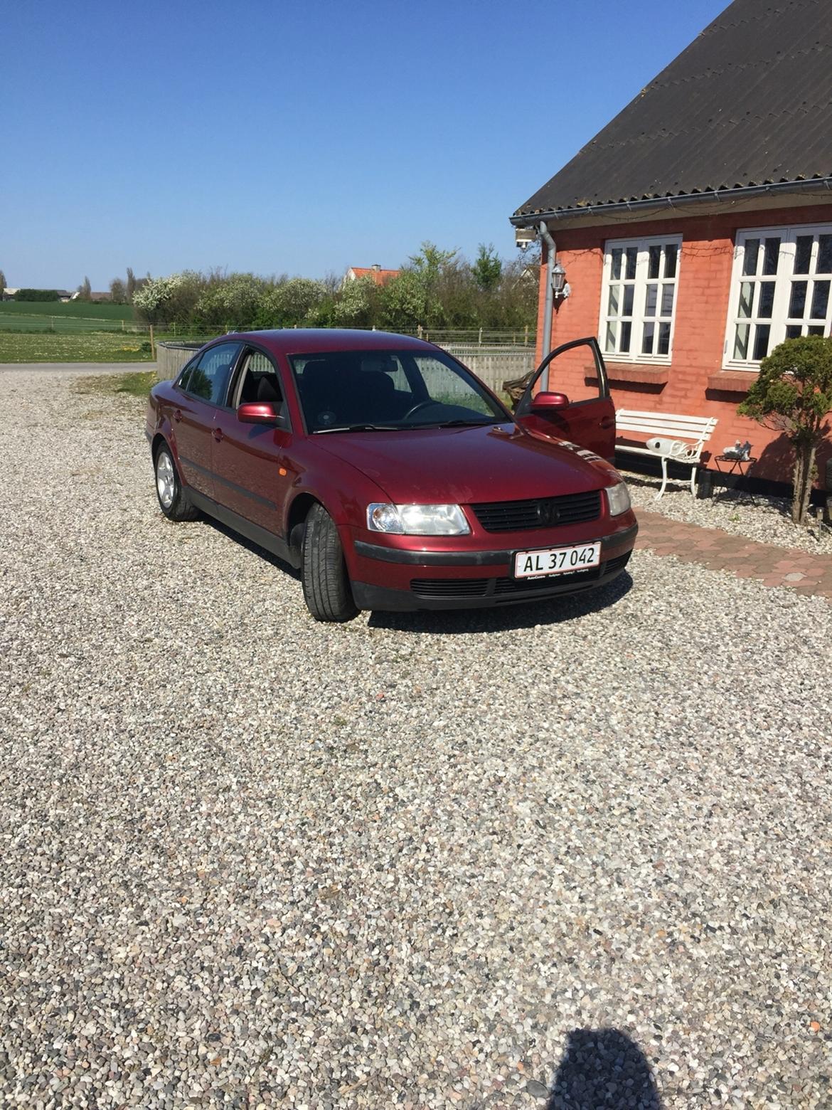 VW Passat 1,6 lemosine billede 1