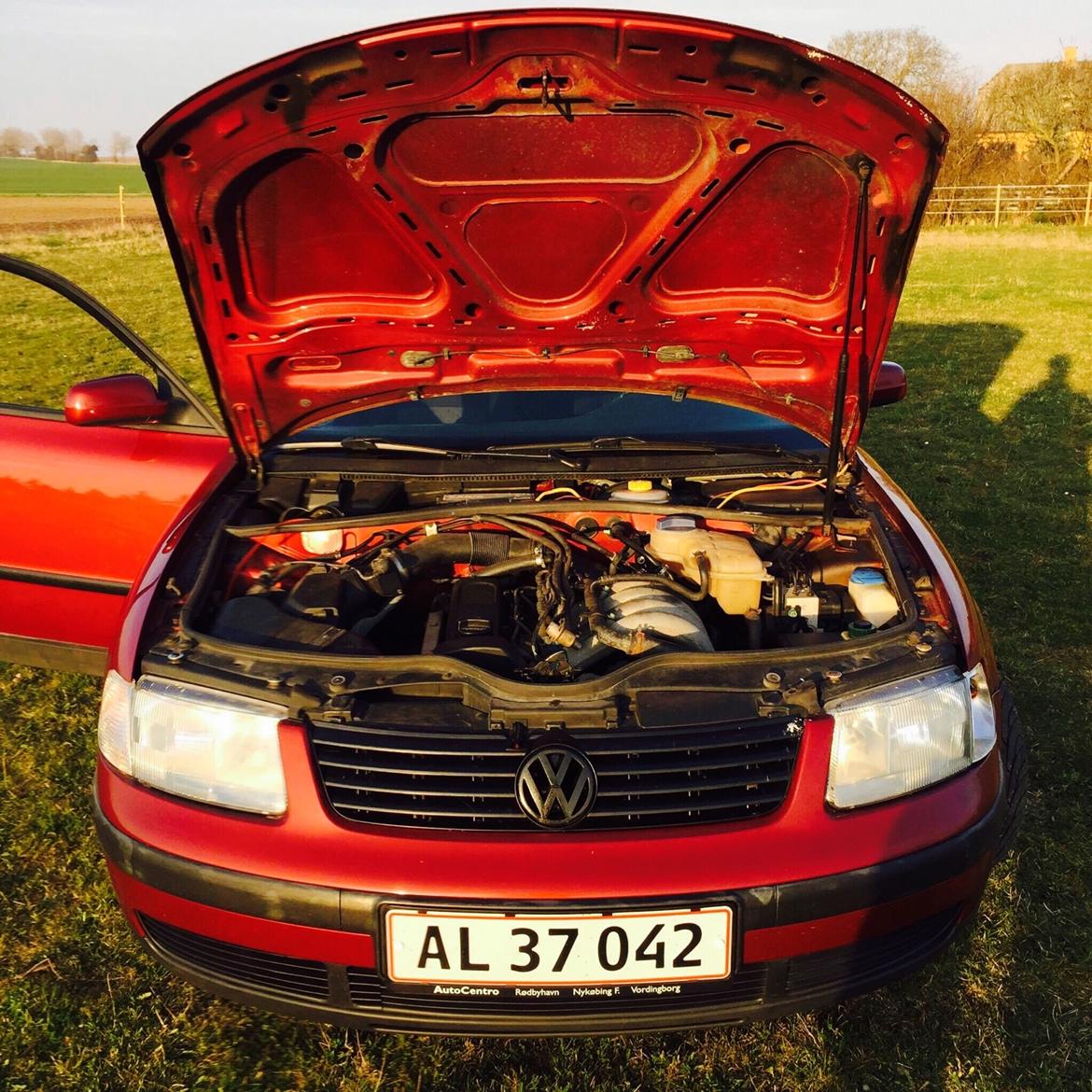 VW Passat 1,6 lemosine billede 14