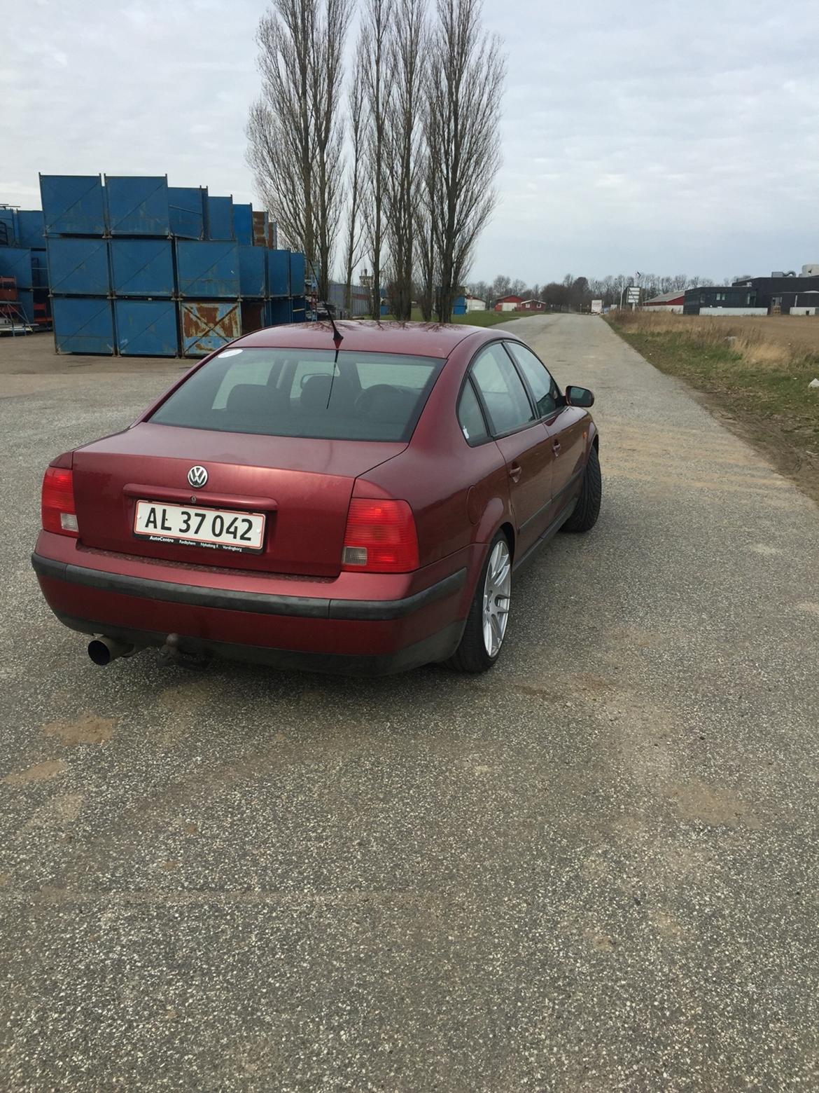 VW Passat 1,6 lemosine billede 16