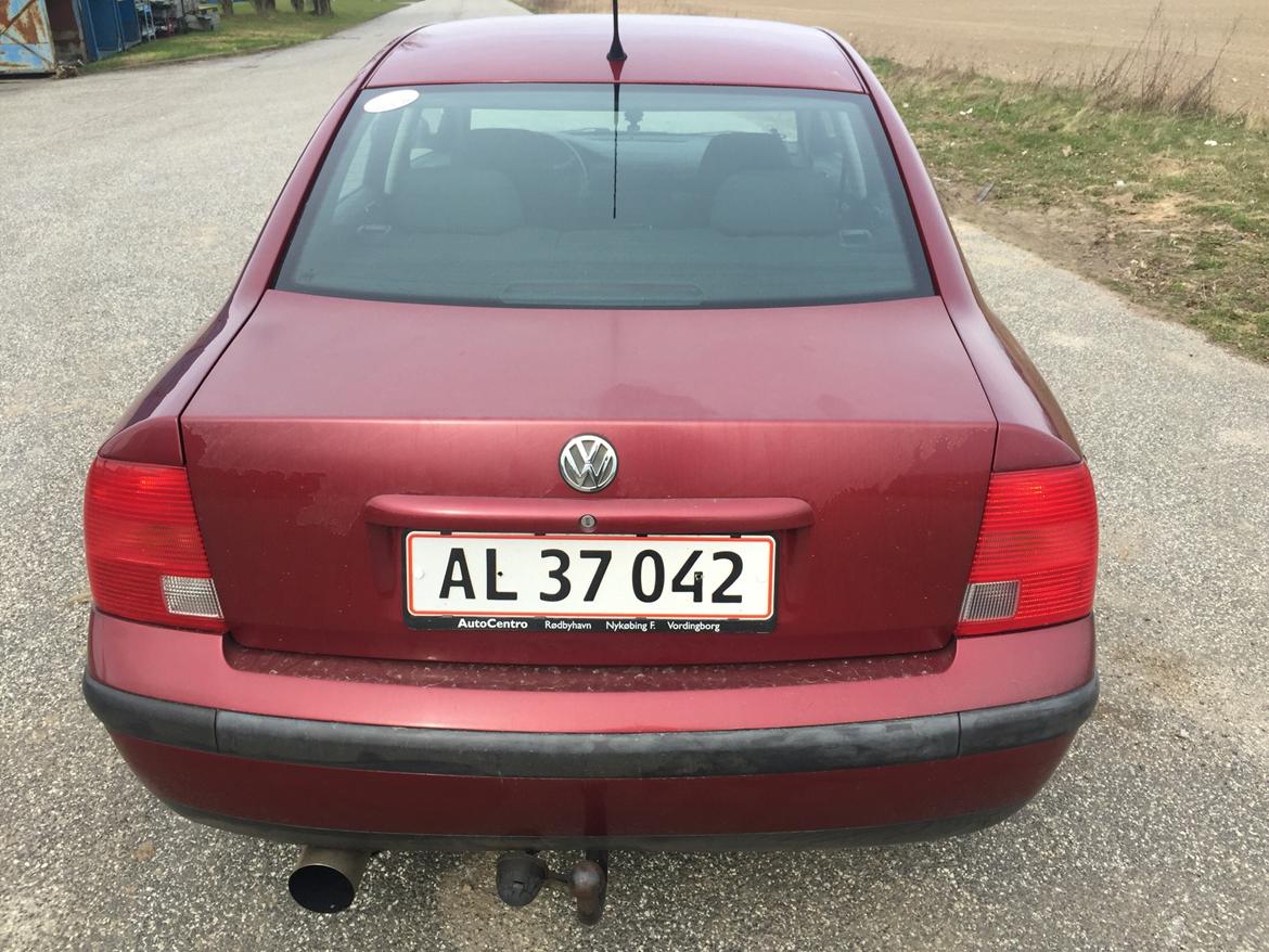 VW Passat 1,6 lemosine billede 19