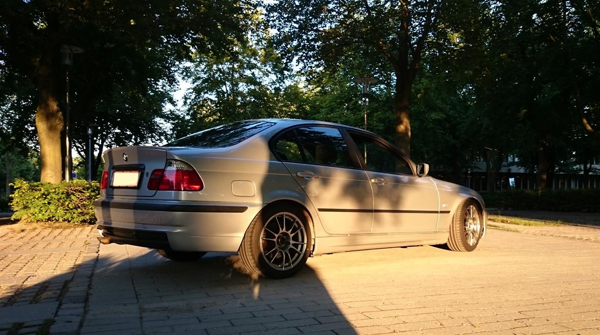 BMW E46 316i billede 2