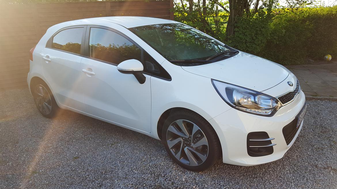 Kia Rio Attraction Plus billede 2