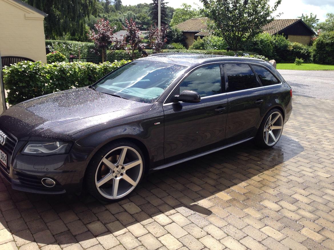 Audi A4 B8, stc., SOLGT  billede 1