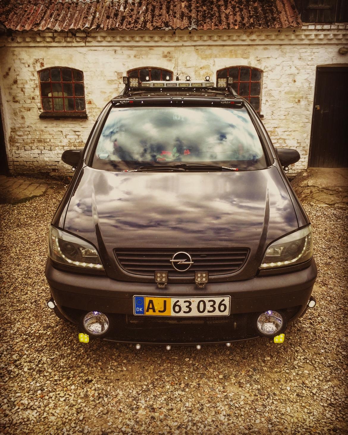 Opel Zafira A 2,0 Turbo Diesel Intercooler  billede 1