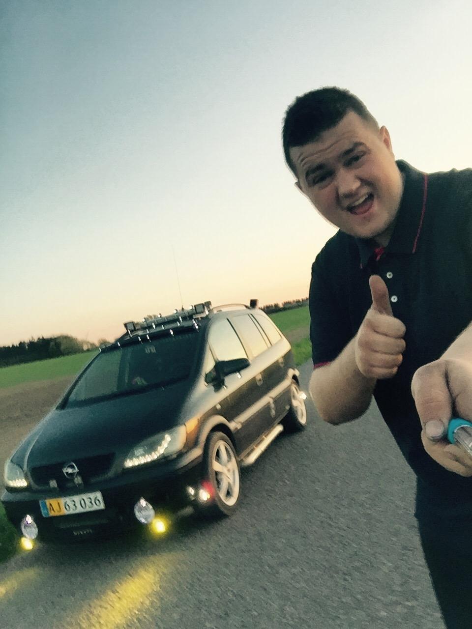 Opel Zafira A 2,0 Turbo Diesel Intercooler  billede 17