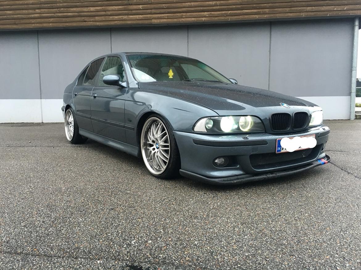 BMW E39 billede 1