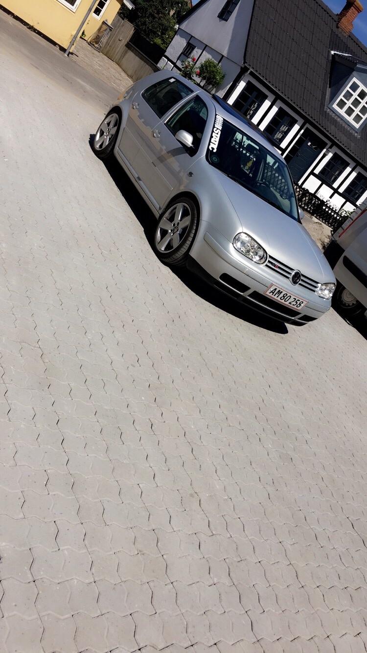 VW Golf 4 2,8 V6 billede 2