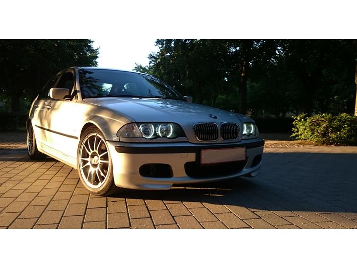 {{currentPhoto.altText}} billede {{currentPhoto.number}}