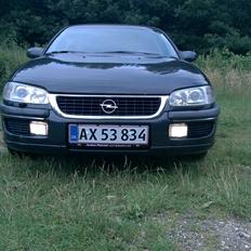 Opel Omega MV6