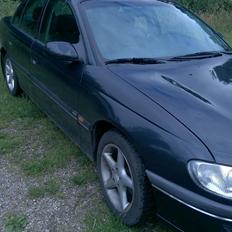Opel Omega MV6