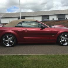 Ford Mustang GT/CS cabriolet