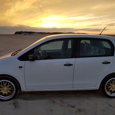VW up