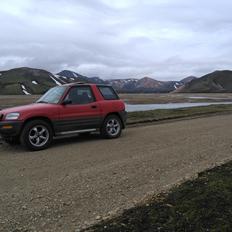 Toyota RAV4 - AWD  **SOLGT**