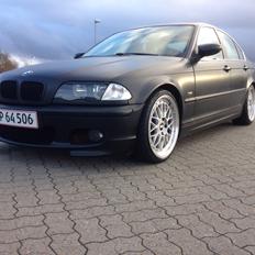 BMW E46 320i