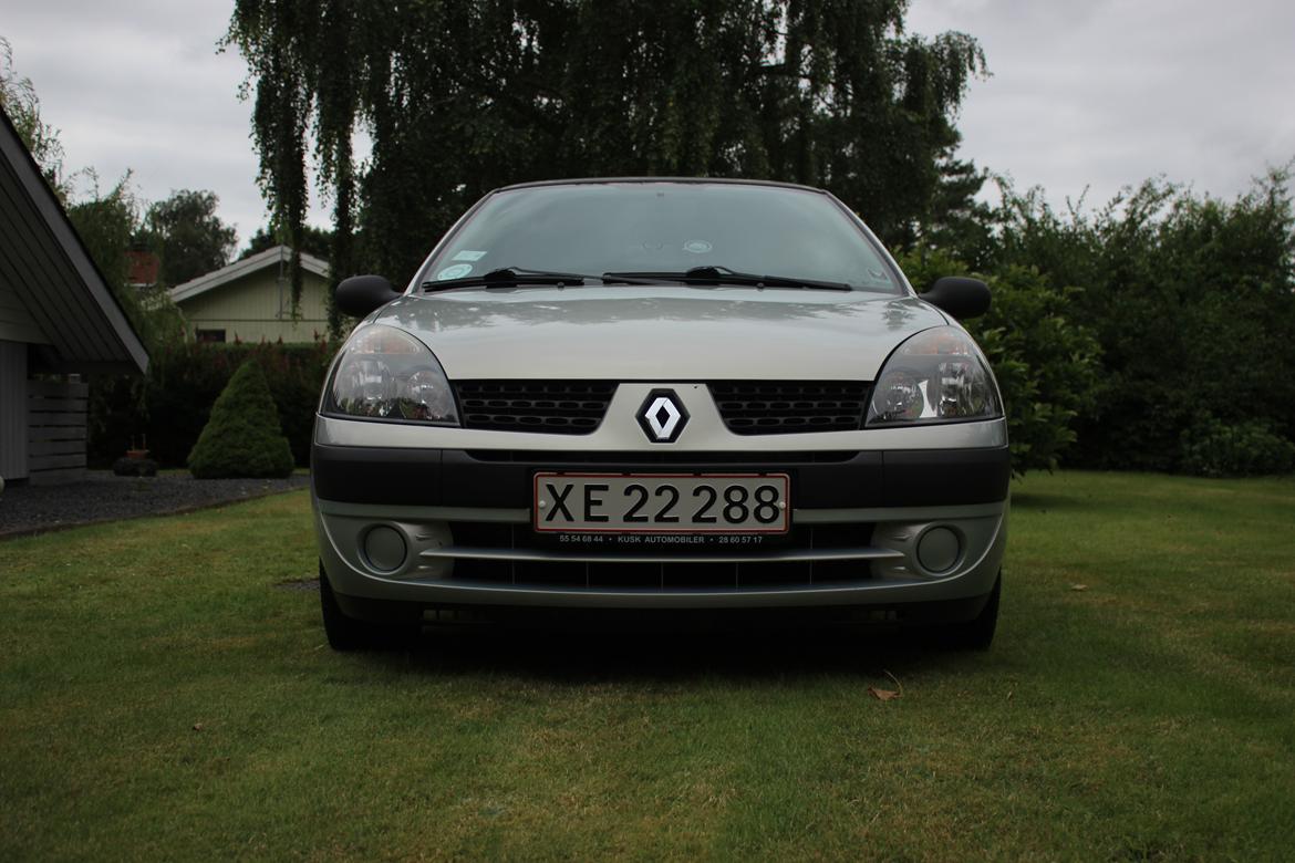 Renault Clio II 1,2 16V Authentique billede 1