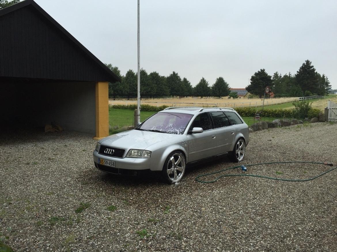 Audi A6 4,2 V8 QUATTRO AVANT TIPTRONIC (Tidl. Bil) billede 1
