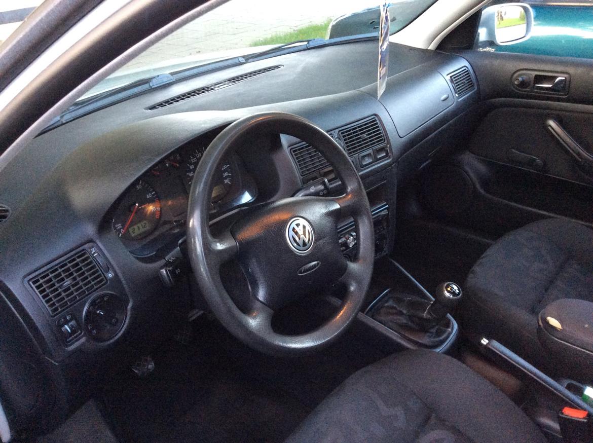 VW Golf IV 2.0 billede 9
