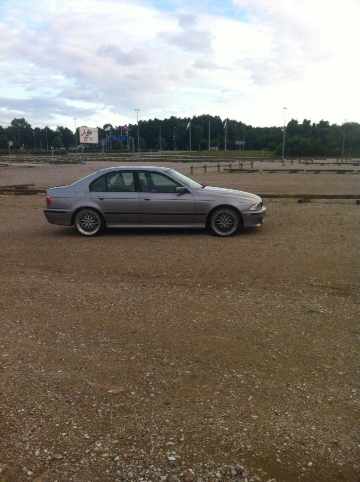 BMW E39 528i aut (tidligere bil) billede 3