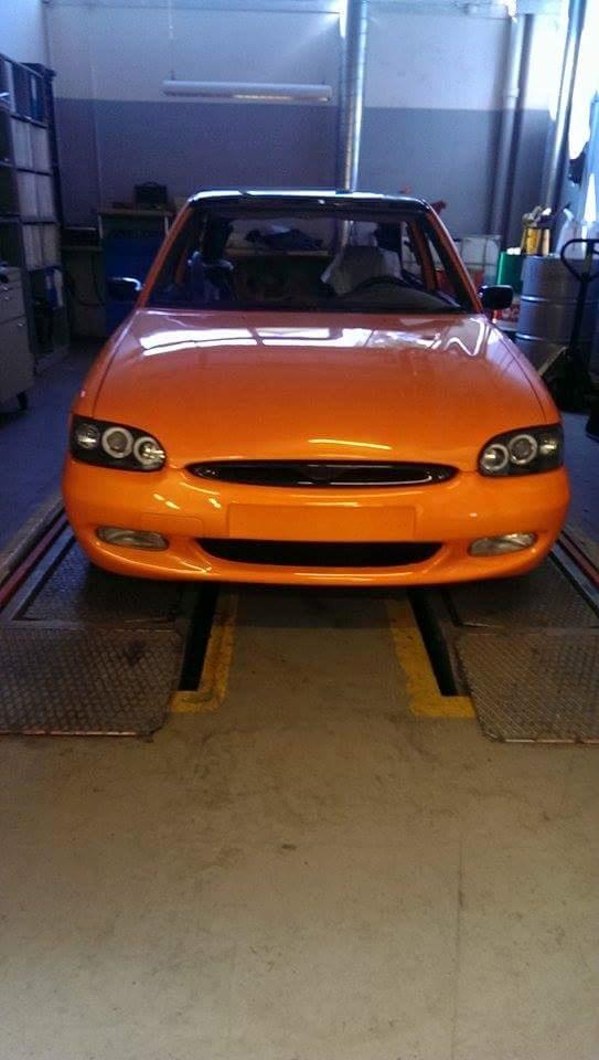 Ford Escort RS2000. Solgt!  billede 11