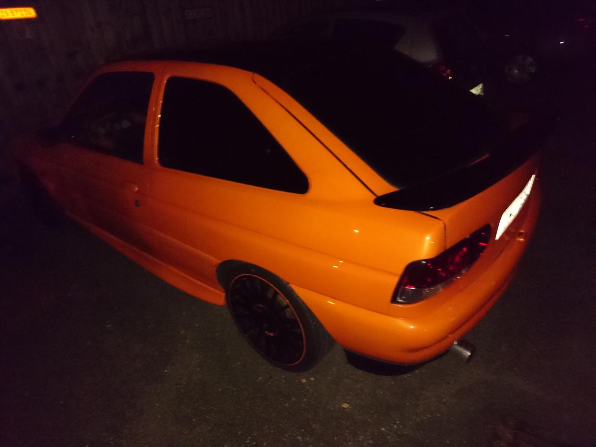 Ford Escort RS2000. Solgt!  billede 12