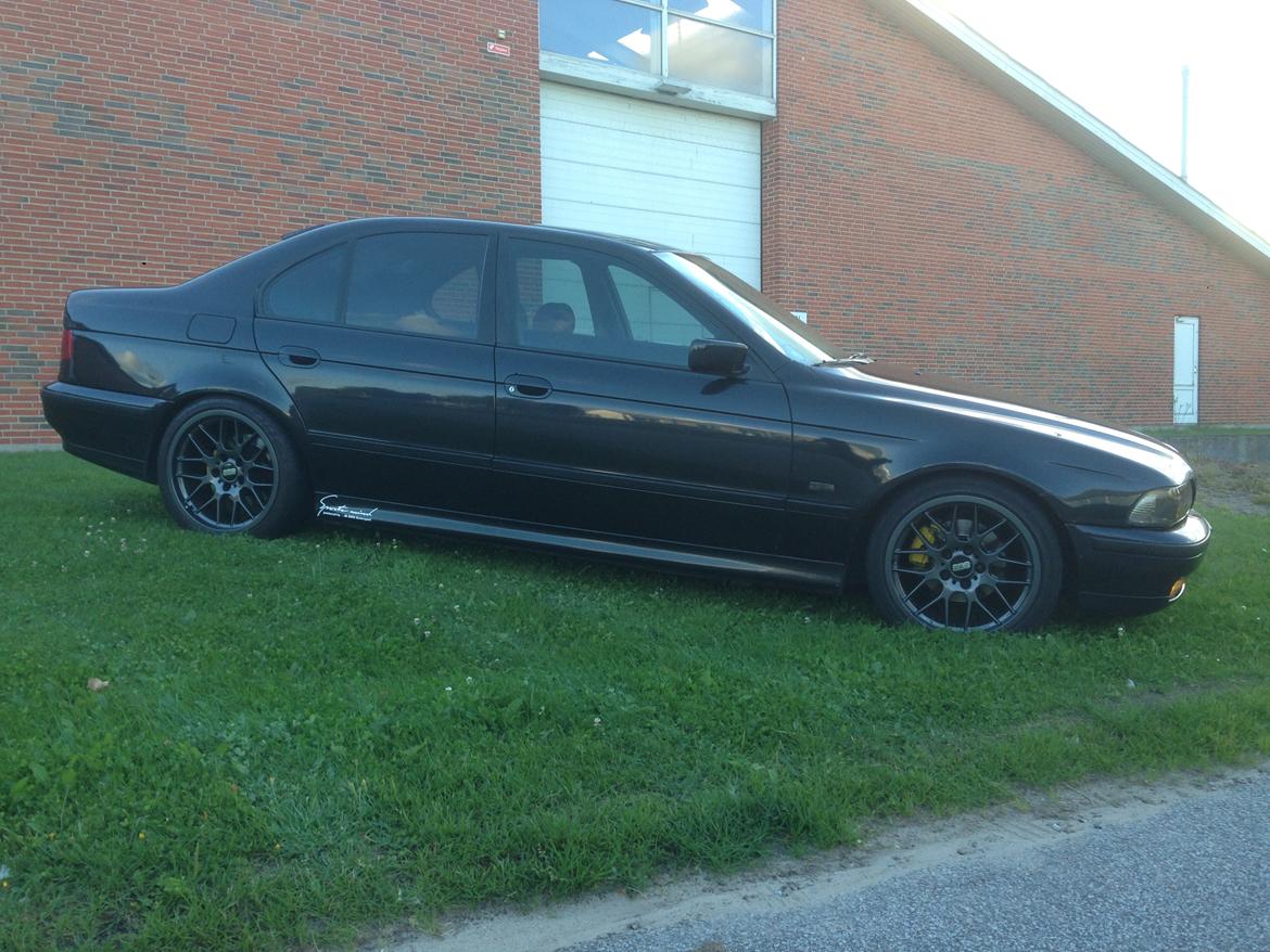 BMW E39 523i billede 1