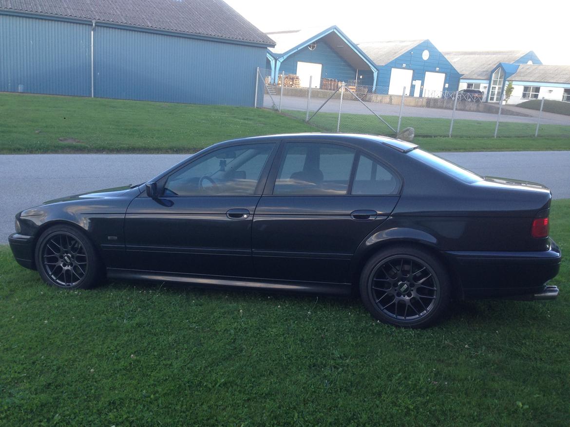 BMW E39 523i billede 4